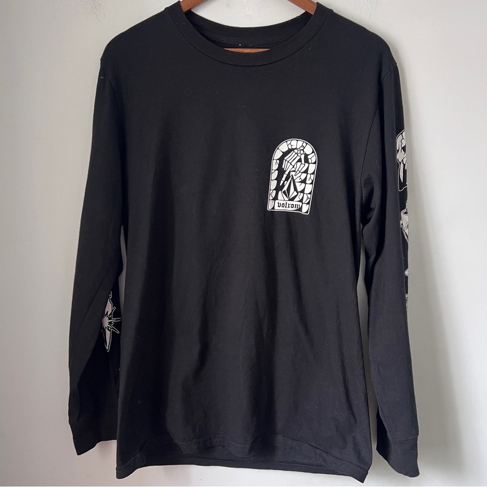 Volcom Black Long Sleeve Tee with Graphic Details Skull Cotton Crew Neck